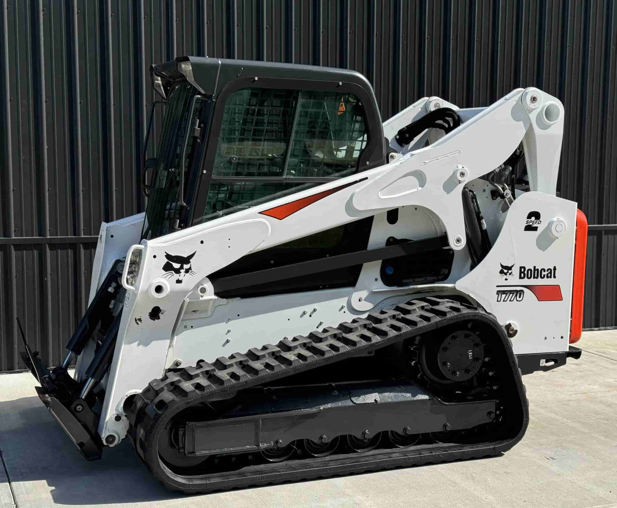 2017 BOBCAT T770 CLEAN
